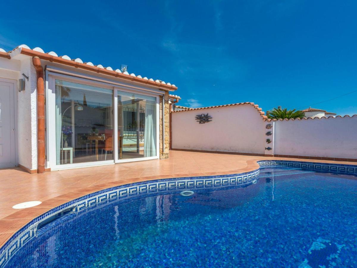 Holiday Home Peni By Interhome Empuriabrava Kültér fotó