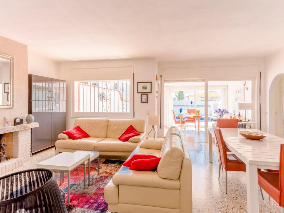 Holiday Home Peni By Interhome Empuriabrava Kültér fotó