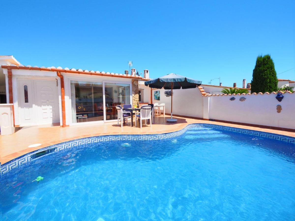 Holiday Home Peni By Interhome Empuriabrava Kültér fotó